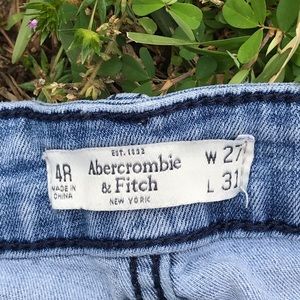 ❤️Abercrombie Ripped Skinny Jeans